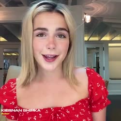 трясущееся декольте.mp4