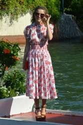 Kiernan-Shipka-Venice-Film-Festival-Fashion-Miu-Miu-Tom-Lor[...].jpg