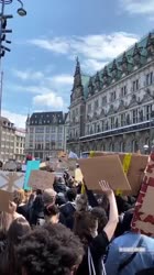 miratwitch10081777015034928164780173142452586148072237n.mp4