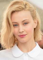sarah-gadon.jpg