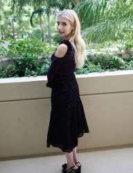 Emma-Roberts-Feet-2457421.jpg