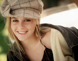 AliciaSilverstone04.jpg