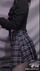d93c5a77d60a977b89b0a389e8b8b822.mp4