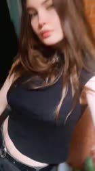 VID22221224102608573.webm
