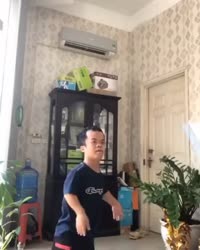 aP3XwEq460sv.mp4