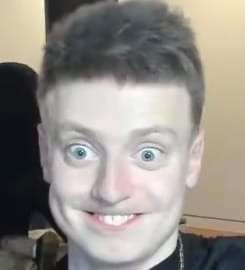 bTV0EZsRQ.jpg