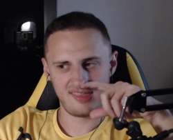 16275716936830.png