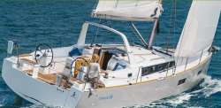 Beneteau-Oceanis-38[1].jpg