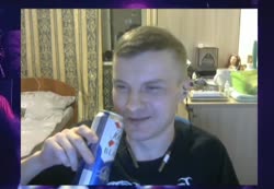 900078.webm