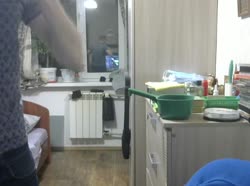 2022-02-04 - Пинает пакет.webm
