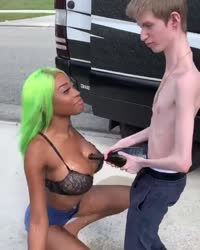 16647348773320.webm