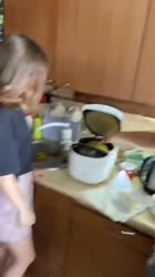 16596019867540.mp4