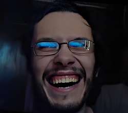 Чмо смеется.png