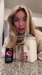 308D026B-E07A-4C60-9736-DFEE3CBAF8B3.MP4