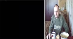 Вяч снедает.webm