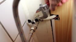 слесарь сантехник.mp4