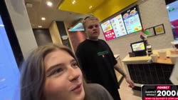 испортили свидание в макдональдсе.mp4