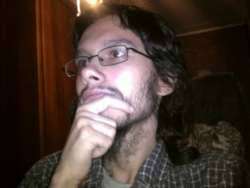 Толч думает (жопой).jpg