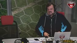 Василий Уткин сломал стул в прямом эфире Спорт FM.mp4