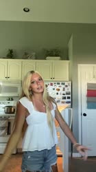 aliz4297..g2025-05-18-09-19-531747549193209.mp4