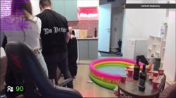 вика   .MP4