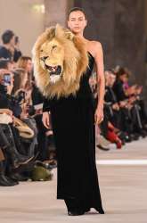 schiaparelli-couture-spring-2023-15.png