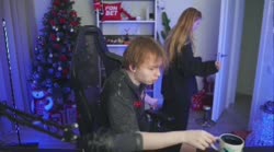 гая принесла чай.mp4