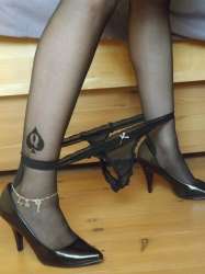 sexyheels102.jpg