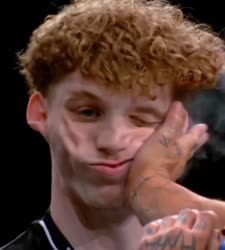 1729945199348379.webm