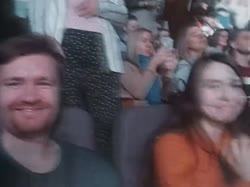 бомж грустно.mp4
