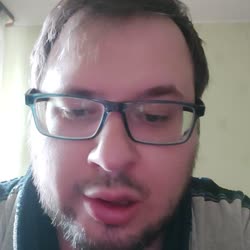 На дерево лезу.webm