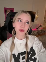 ssstik.io@whylollycry1748114208535.mp4