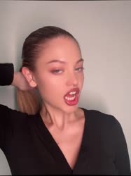 ssstik.io@influesii1748114863470.mp4
