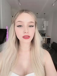 ssstik.io@whylollycry1748470117765.mp4