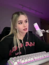 ssstik.io@whylollycry1748471164110.mp4