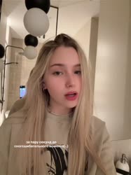 ssstik.io@whylollycry1748471178496.mp4