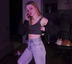bca4e4e0a154d1fbe66404823b84f24f.jpg