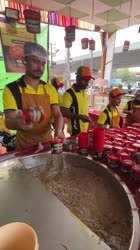 Ramzan special Haleem 😱😱 #shorts #streetfood #haleem #ramadan-DPdj6kUay1U.mp4