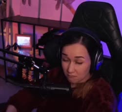 wHFyYiEV.mp4
