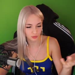 чмок.mp4