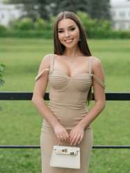 Елизавета Нугуманова-топ шкра.jpg