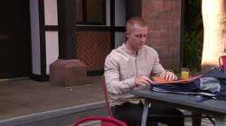 1746035566250574.webm