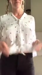 Hey who loves nudes RT me... sexy.mp4