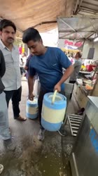 हिंदुस्थान की सबसे बड़ी पानीपुरी 😱😱 #shorts  #panipuri-SvnQbOekVTU.mp4