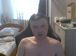 2025-05-31 - Na tosklivom  - Натирает подмышки.webm