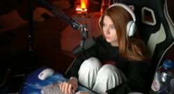 chatting.mp4