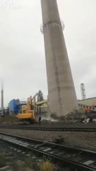труба упала не туда.mp4