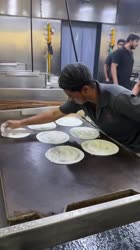 ये दुकान महीने के 5CR  कमाती है  😱😱 #shorts #indianstreetfood-muXTRa87uI.mp4