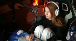 chatting.mp4