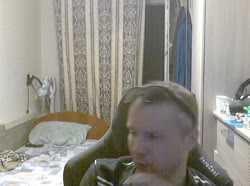2024-08-01 - Купил геймпад для вибрирования ануса.webm